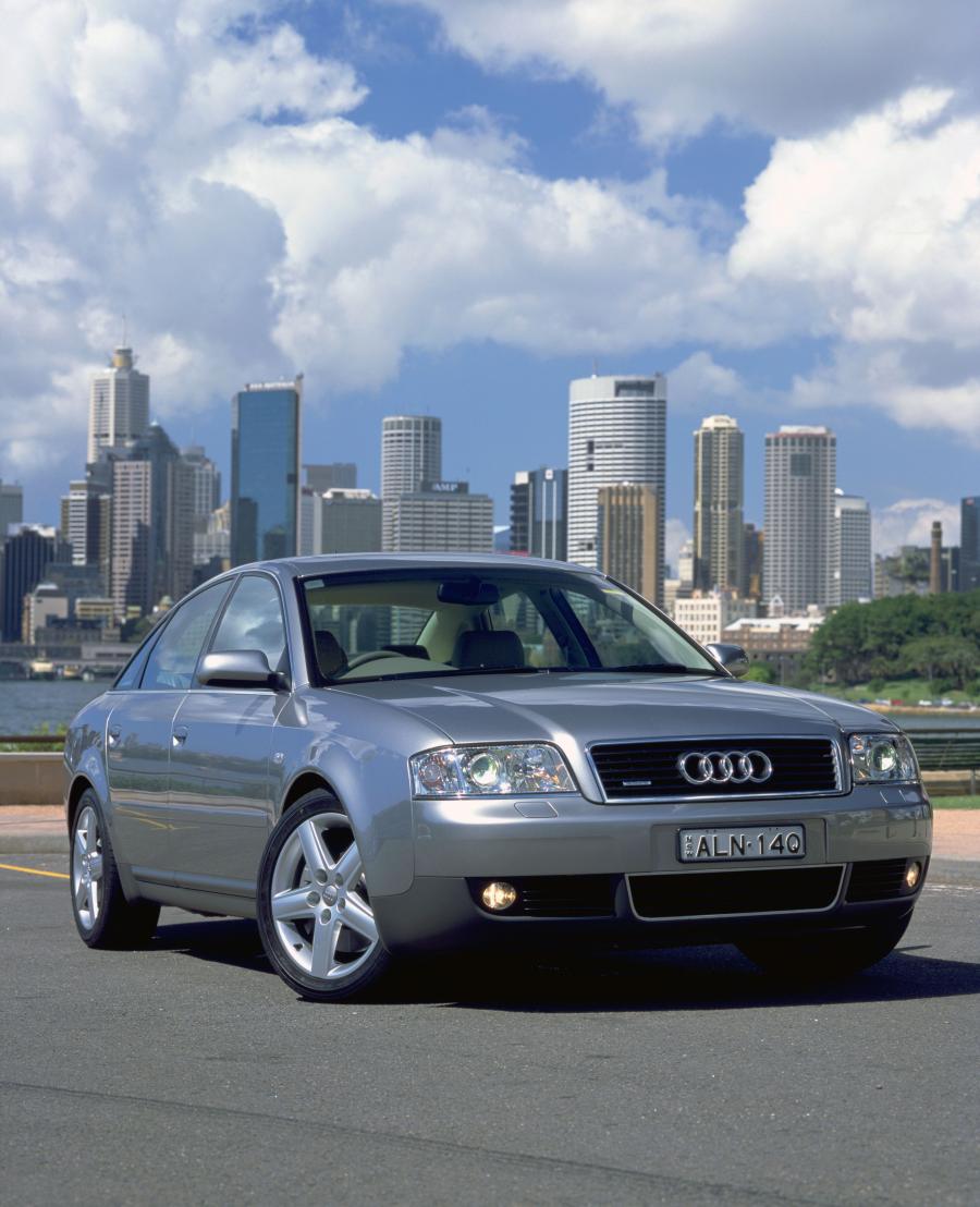  Audi A6 2.7T Quattro Sedan (4B, C5) 2002 года  (фото 1 из 6)